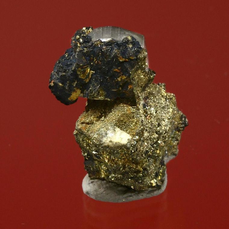 CHALCOPYRITE on FLUORAPATITE