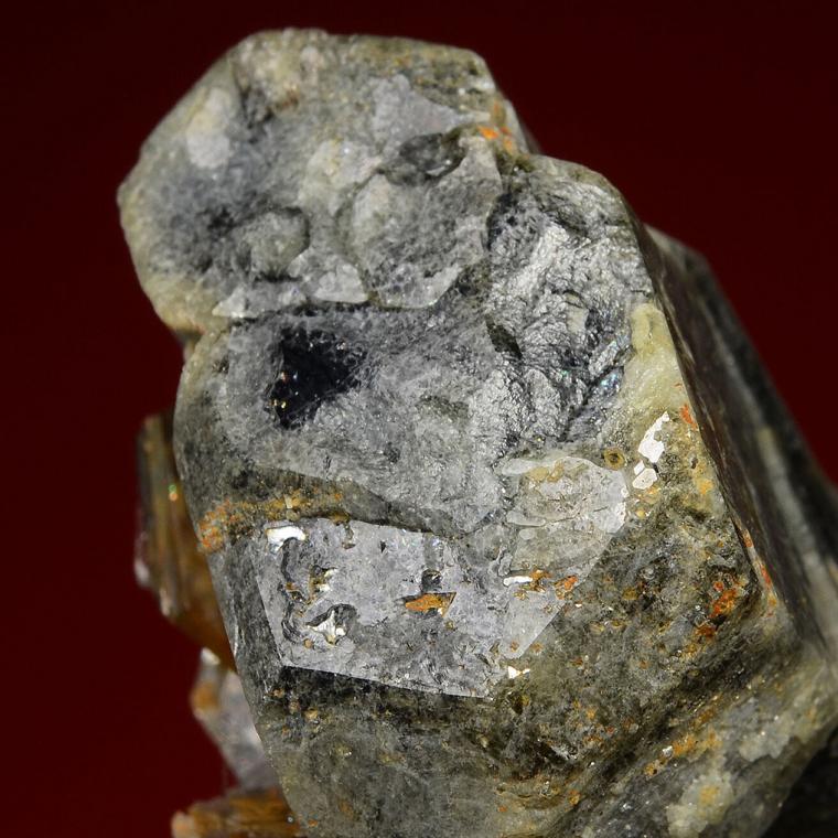 FLUORAPATITE with MUSCOVITE
