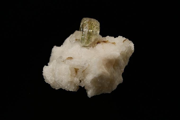 FLUORAPATITE on ALBITE