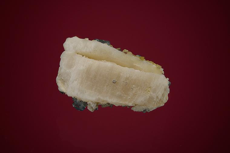 FLUORAPATITE and MUSCOVITE on ALBITE