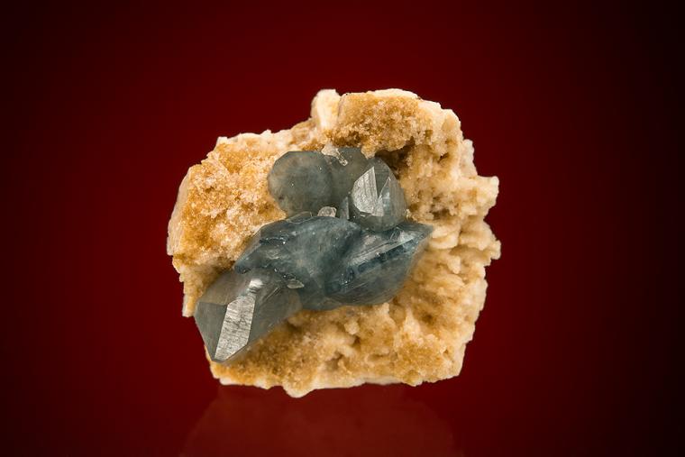 FLUORAPATITE