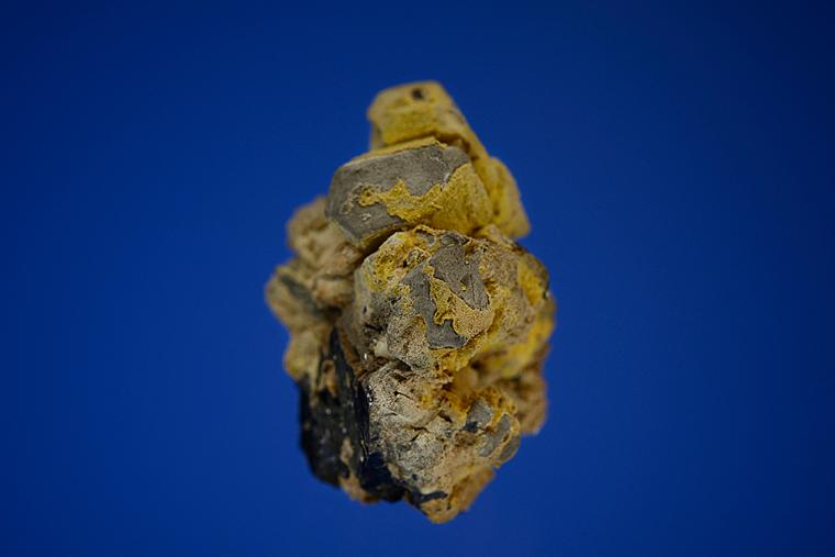 WULFENITE and HEMIMORPHITE on GALENA