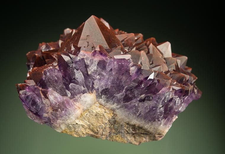 QUARTZ var. Amethyst