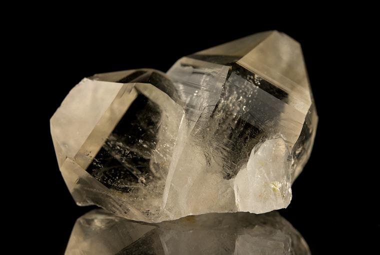 QUARTZ (Japan-law twin)