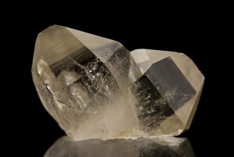 QUARTZ (Japan-law twin)