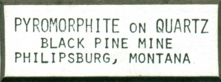 PYROMORPHITE on QUARTZ (Japan-law twin)