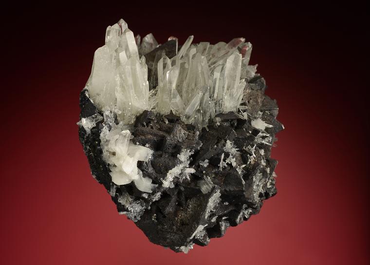 TETRAHEDRITE on QUARTZ