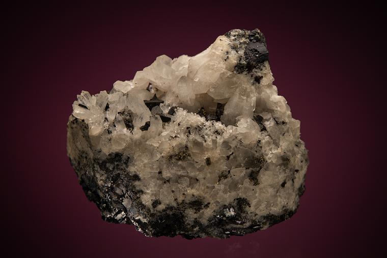 POLYBASITE on QUARTZ