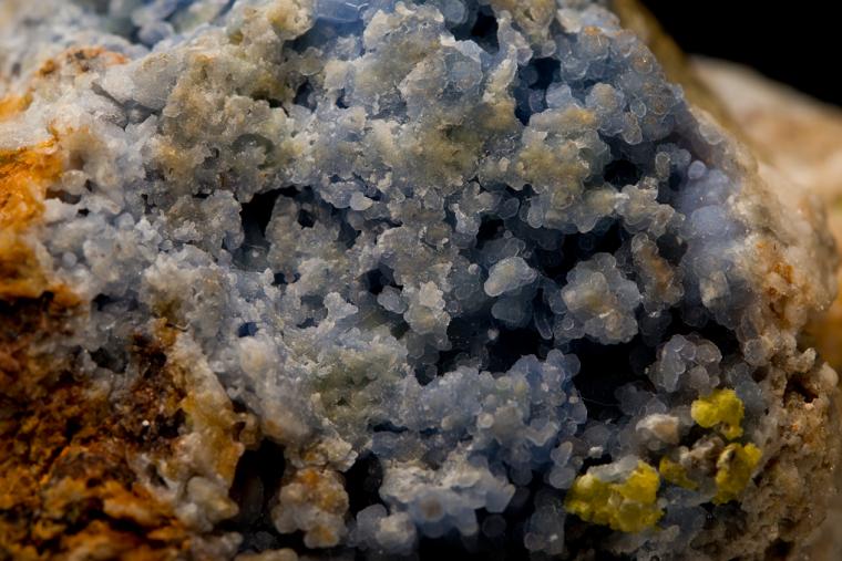 PLUMBOGUMMITE