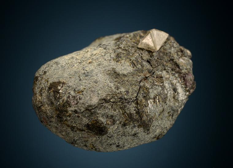 DIAMOND (repaired)