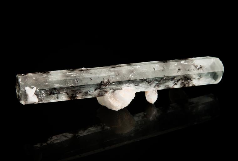 BERYL with TANTALITE-(Mn)