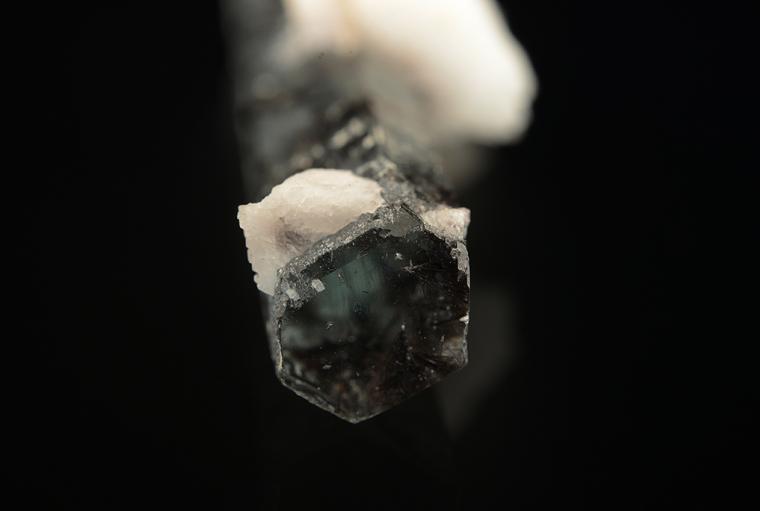 BERYL with TANTALITE-(Mn)