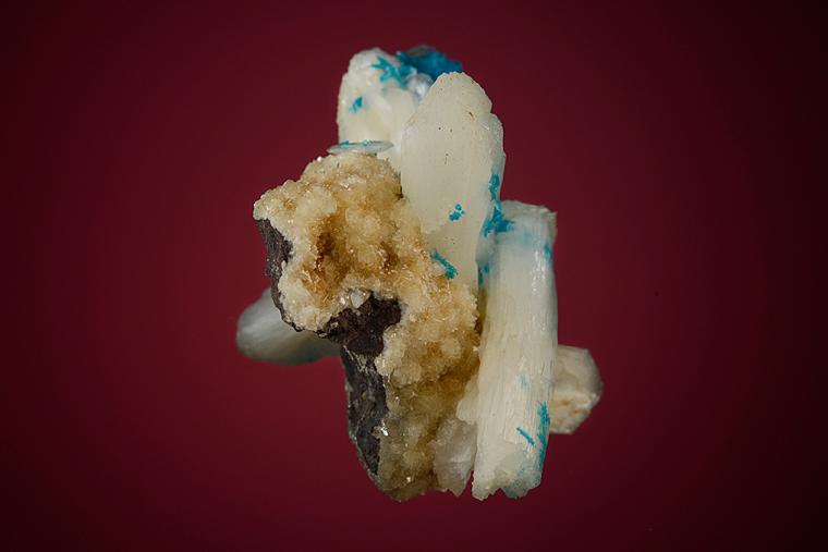 CAVANSITE on STILBITE