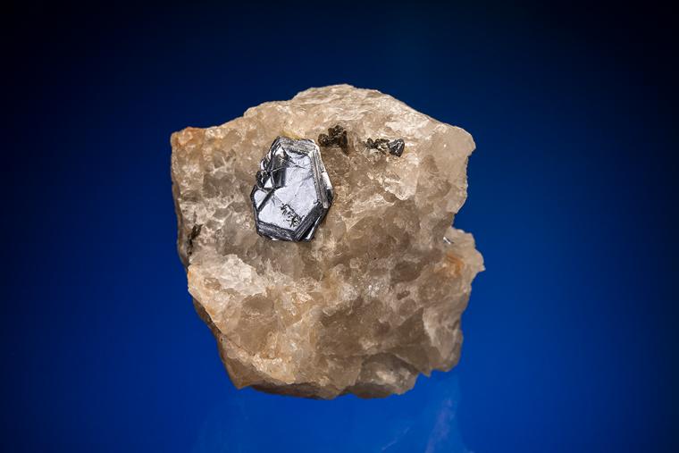 MOLYBDENITE