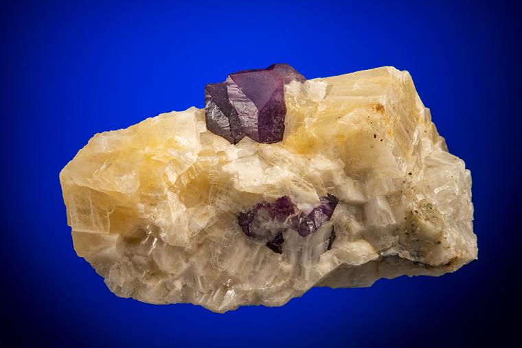 CORUNDUM var. Sapphire in CALCITE
