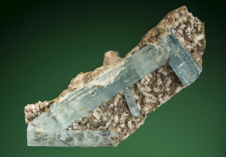 BERYL var. Aquamarine