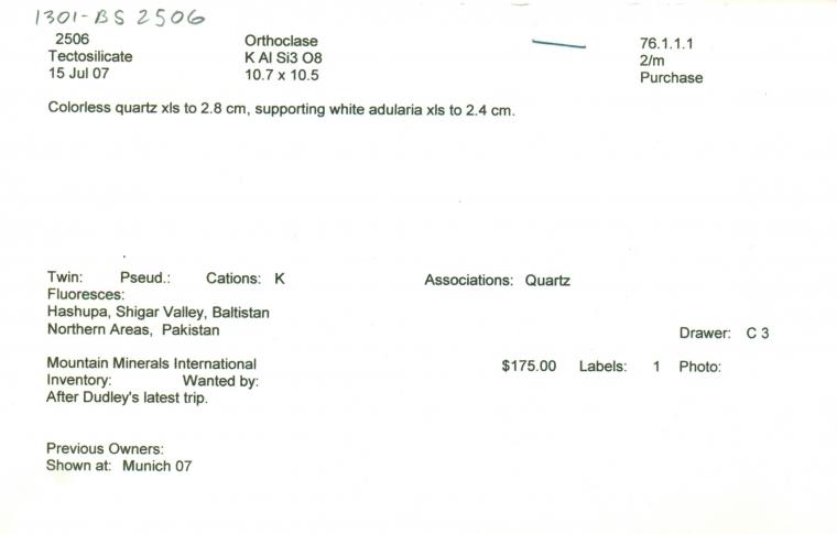 ORTHOCLASE var. Adularia on QUARTZ