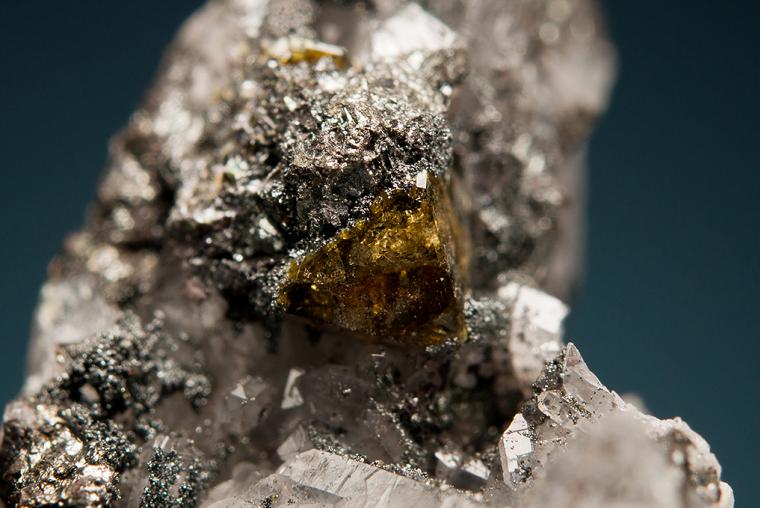 STOTTITE (type locality) with CHALCOCITE and LUDLOCKITE (type locality)