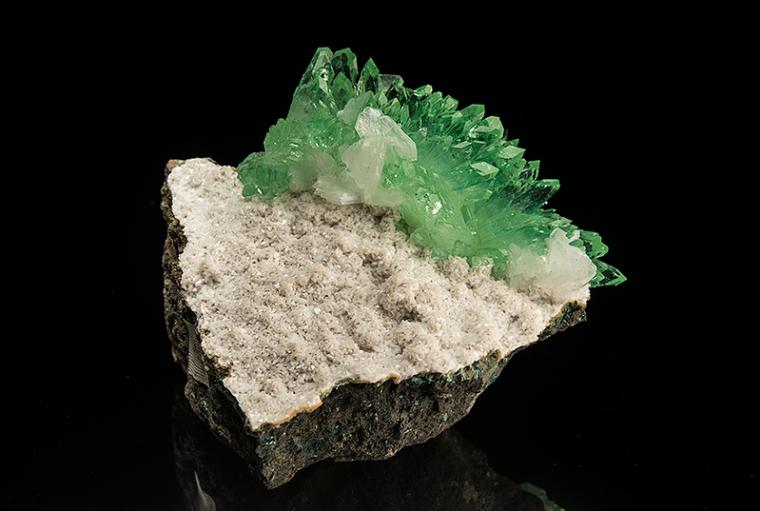 APOPHYLLITE