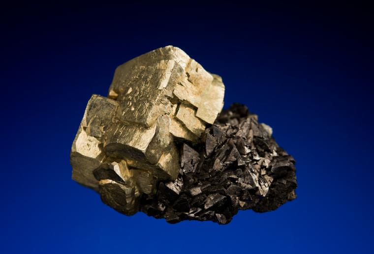 PYRITE on MAGNETITE