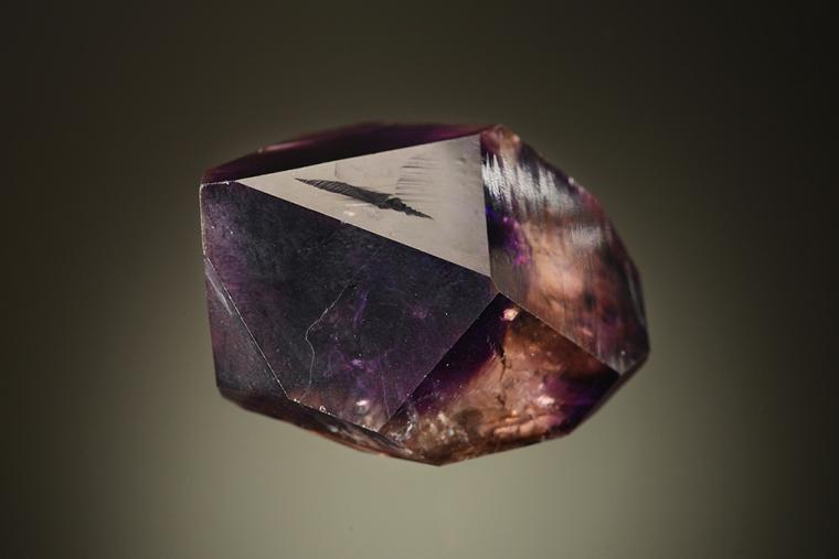 QUARTZ var. Amethyst