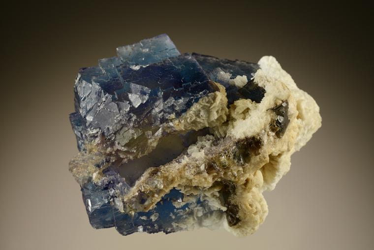 BARITE on FLUORITE