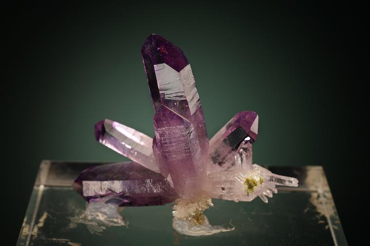 QUARTZ var. Amethyst