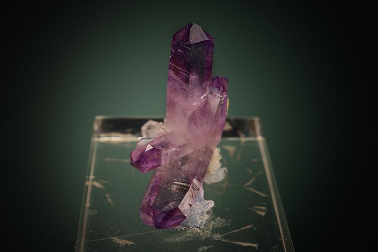 QUARTZ var. Amethyst