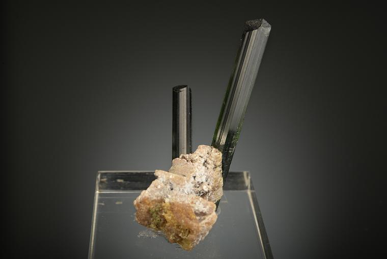 ELBAITE