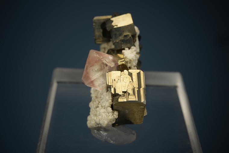 FLUORITE with SPHALERITE and PYRITE