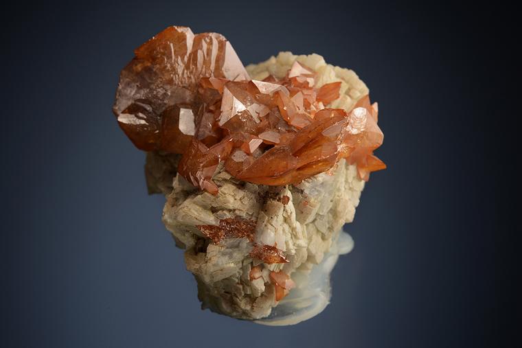 WULFENITE on DOLOMITE
