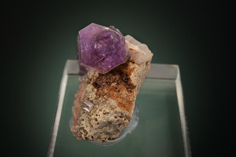 QUARTZ var. Amethyst