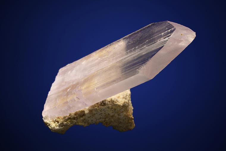 SPODUMENE var. Kunzite