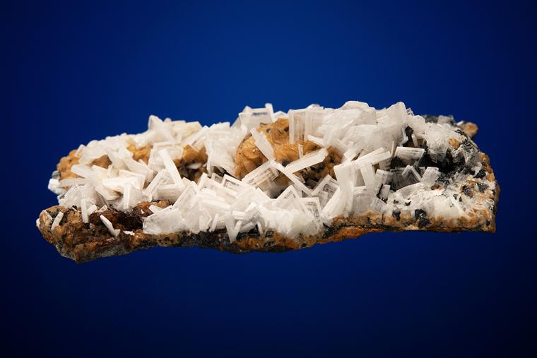 BARITE with ACANTHITE on SIDERITE