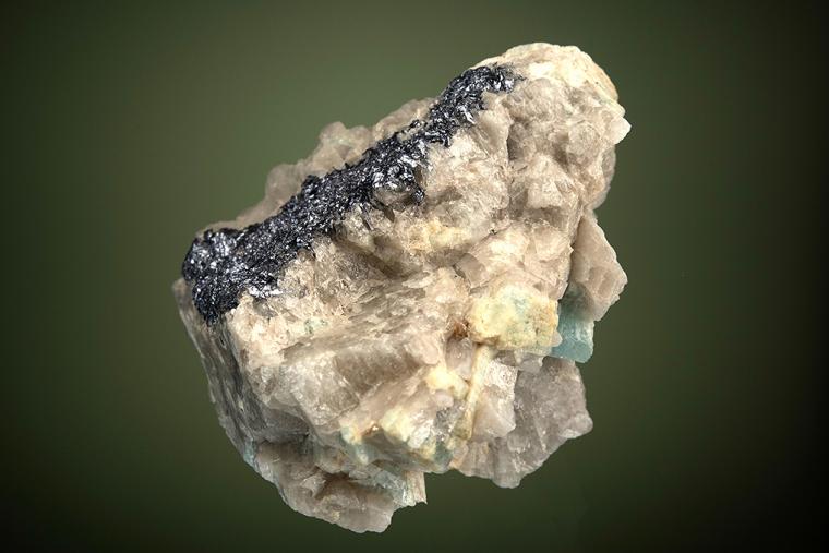 MOLYBDENITE on QUARTZ and BERYL var. Aquamarine