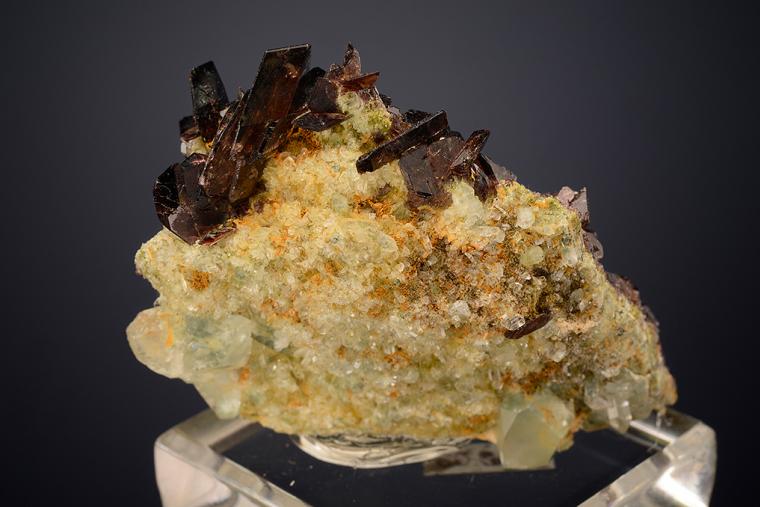 AXINITE-(Fe)