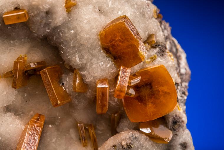 WULFENITE
