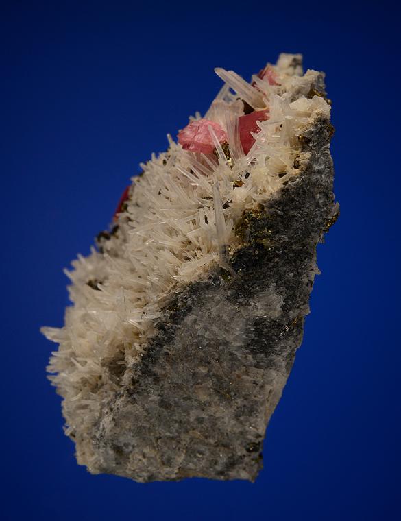 RHODOCHROSITE on QUARTZ