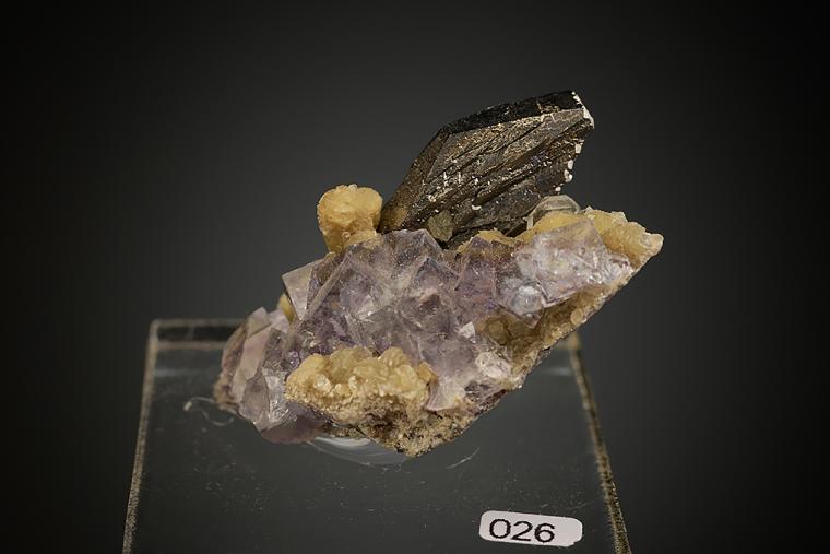 ARSENOPYRITE on FLUORITE