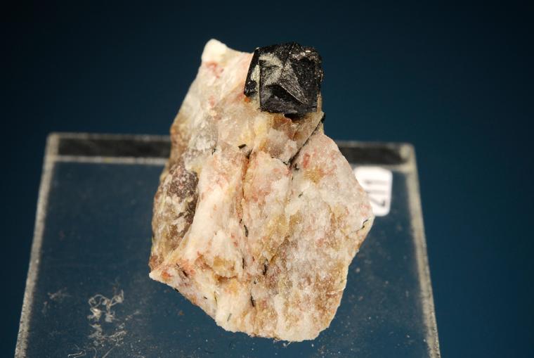 LOPARITE-(Ce)