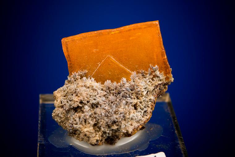 WULFENITE