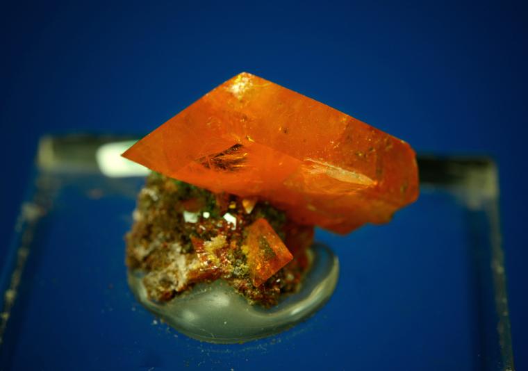 WULFENITE