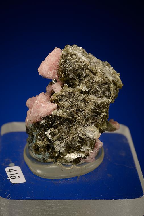 RHODOCHROSITE after HELVITE