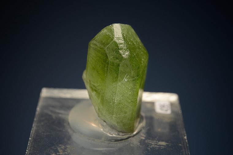 FORSTERITE var. Peridot