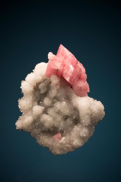 RHODOCHROSITE on QUARTZ