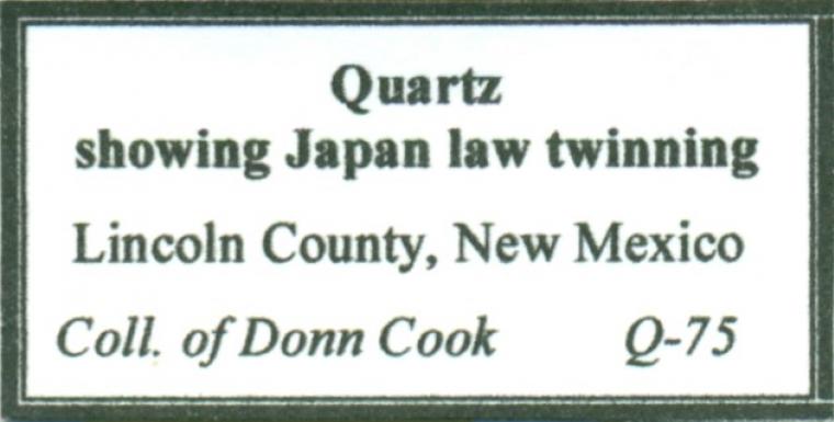 QUARTZ var. Smoky (Japan-law twin)