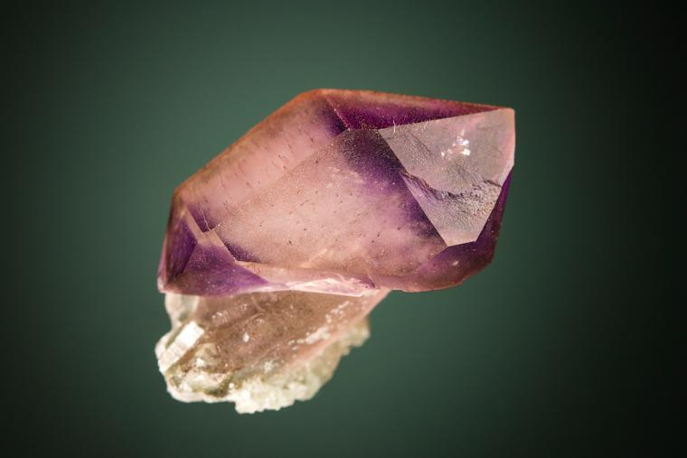 QUARTZ var. Amethyst