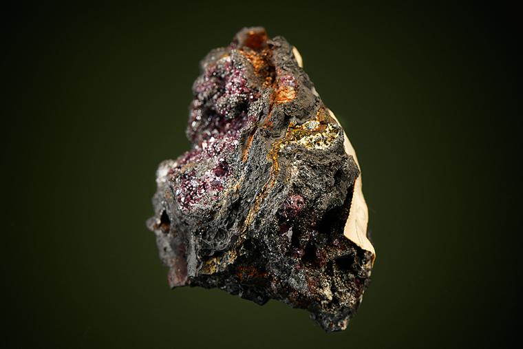 CUPRITE with DELAFOSSITE