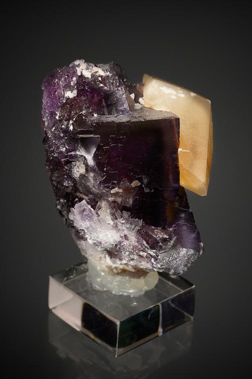 CALCITE on FLUORITE