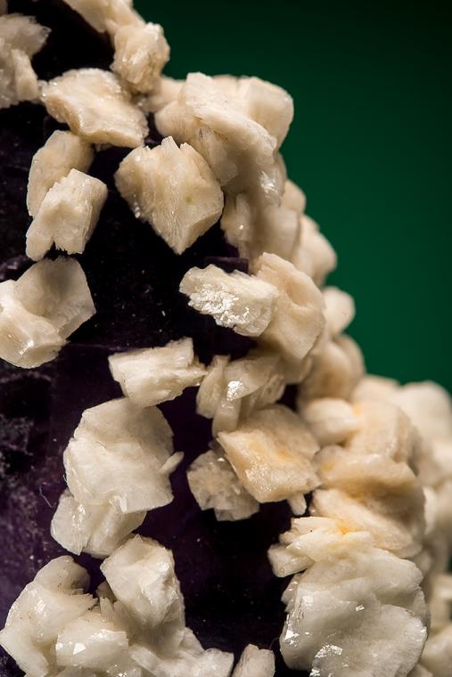 BARITE on FLUORITE